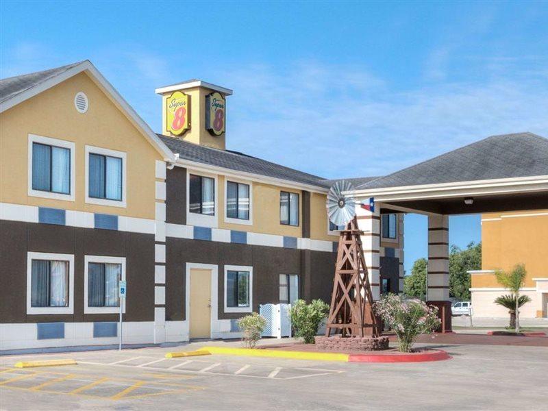 Motel Super 8 By Wyndham Victoria/north/mall Area Victoria