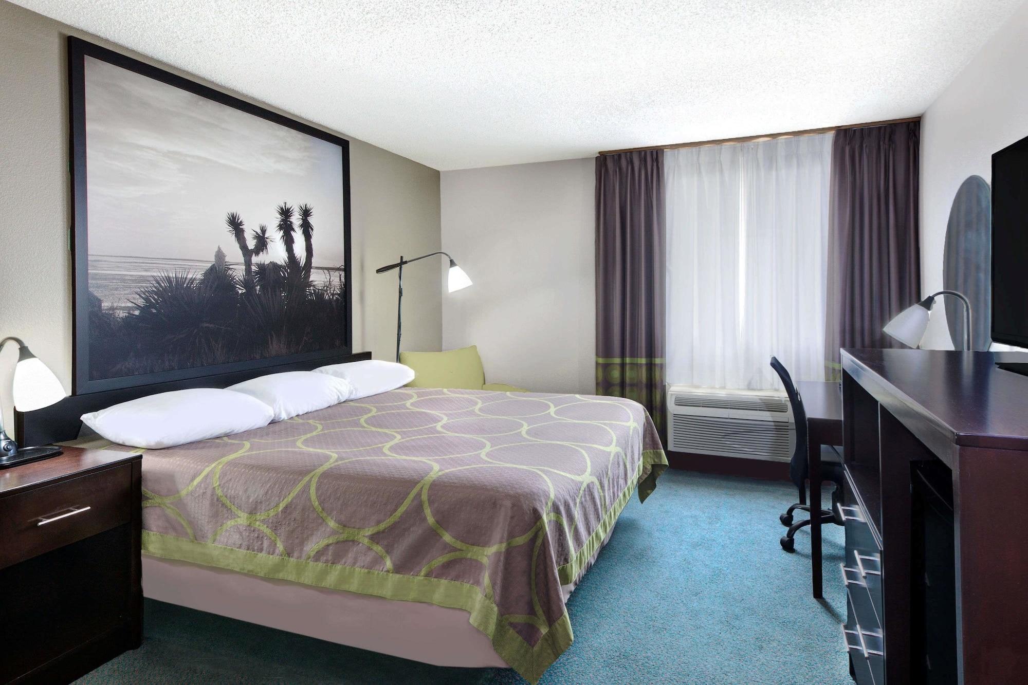 Motel Super 8 By Wyndham Victoria/north/mall Area Victoria