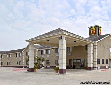 Super 8 By Wyndham Victoria/north/mall Area Motel 3*