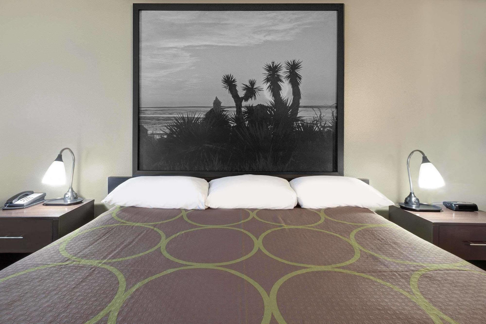 Motel Super 8 By Wyndham Victoria/north/mall Area 3*